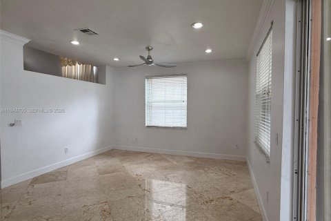 Снять в аренду виллу или дом в Пемброк-Пайнс, Флорида 4 спальни, 193.05м2, № 2000913 - фото 6