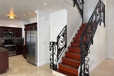 Снять в аренду виллу или дом в Пемброк-Пайнс, Флорида 4 спальни, 193.05м2, № 2000913 - фото 25