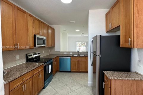 Condo in Boynton Beach, Florida, 3 bedrooms  № 2040428 - photo 9