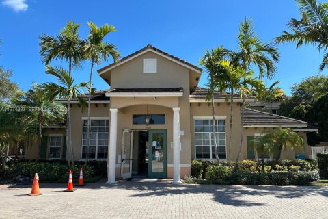 Condo in Boynton Beach, Florida, 3 bedrooms  № 2040428 - photo 2