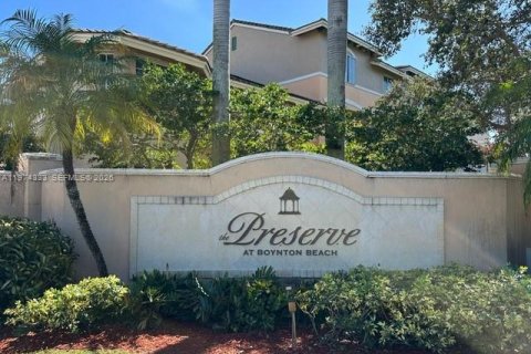 Condo in Boynton Beach, Florida, 3 bedrooms  № 2040428