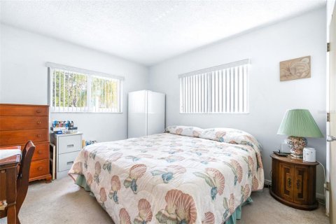 Купить кондоминиум в Клируотер, Флорида 7 комнат, 86.4м2, № 1916406 - фото 26