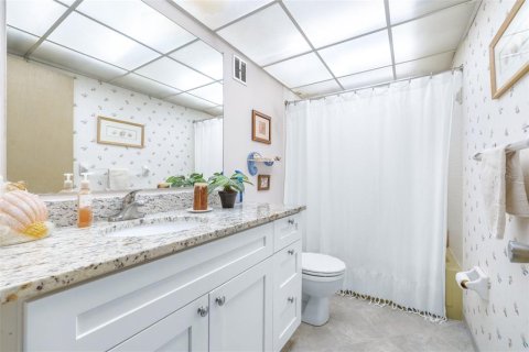 Купить кондоминиум в Клируотер, Флорида 7 комнат, 86.4м2, № 1916406 - фото 28