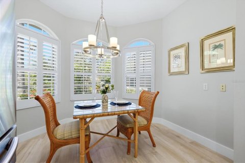House in Lakewood Ranch, Florida 3 bedrooms, 180.23 sq.m. № 2416944 - photo 13