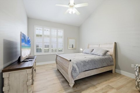 House in Lakewood Ranch, Florida 3 bedrooms, 180.23 sq.m. № 2416944 - photo 20