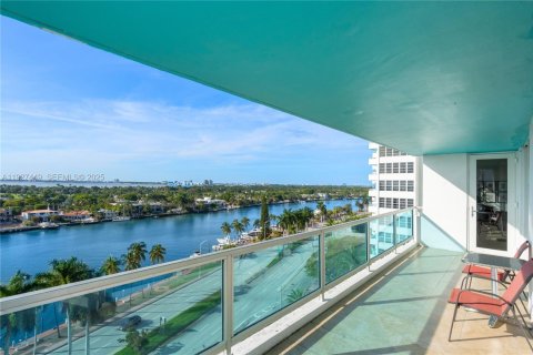 Снять в аренду квартиру в Майами-Бич, Флорида 2 спальни, 140.93м2, № 1986072 - фото 11