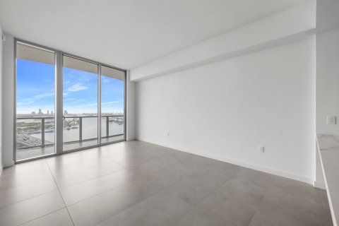 Copropriété à louer à Miami, Floride: 1 chambre, 112.97 m2 № 2376891 - photo 8