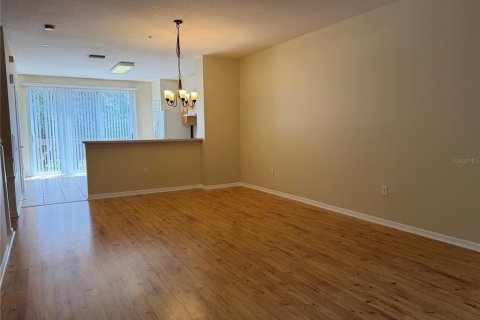 Adosado en alquiler en Tampa, Florida, 3 dormitorios, 171.31 m2 № 2287526 - foto 5