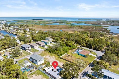 House in Hernando Beach, Florida 3 bedrooms, 143.81 sq.m. № 2224433 - photo 14