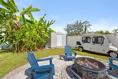 House in Hernando Beach, Florida 3 bedrooms, 143.81 sq.m. № 2224433 - photo 7