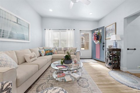 House in Hernando Beach, Florida 3 bedrooms, 143.81 sq.m. № 2224433 - photo 21