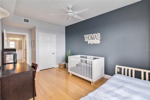 Condo in Sarasota, Florida, 2 bedrooms  № 1823105 - photo 14