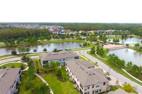 Townhouse in ESTANCIA
in Wesley Chapel, Florida 3 bedrooms, 169.73 sq.m. № 2112335 - photo 26