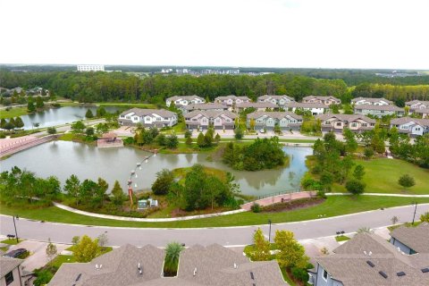 Townhouse in ESTANCIA
in Wesley Chapel, Florida 3 bedrooms, 169.73 sq.m. № 2112335 - photo 25