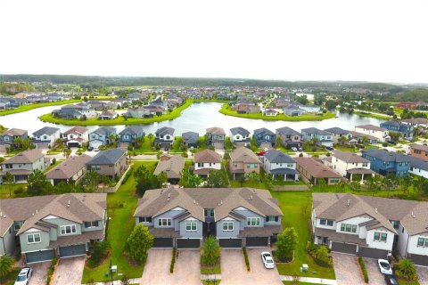 Townhouse in ESTANCIA
in Wesley Chapel, Florida 3 bedrooms, 169.73 sq.m. № 2112335 - photo 22