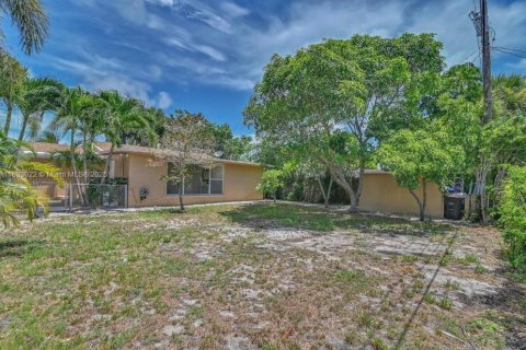 Casa en venta en West Palm Beach, Florida, 3 dormitorios, 140.38 m2 № 1945767 - foto 3
