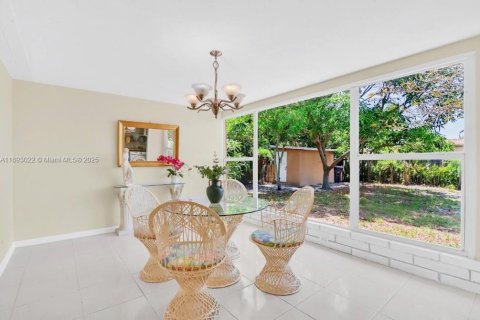 Casa en venta en West Palm Beach, Florida, 3 dormitorios, 140.38 m2 № 1945767 - foto 22