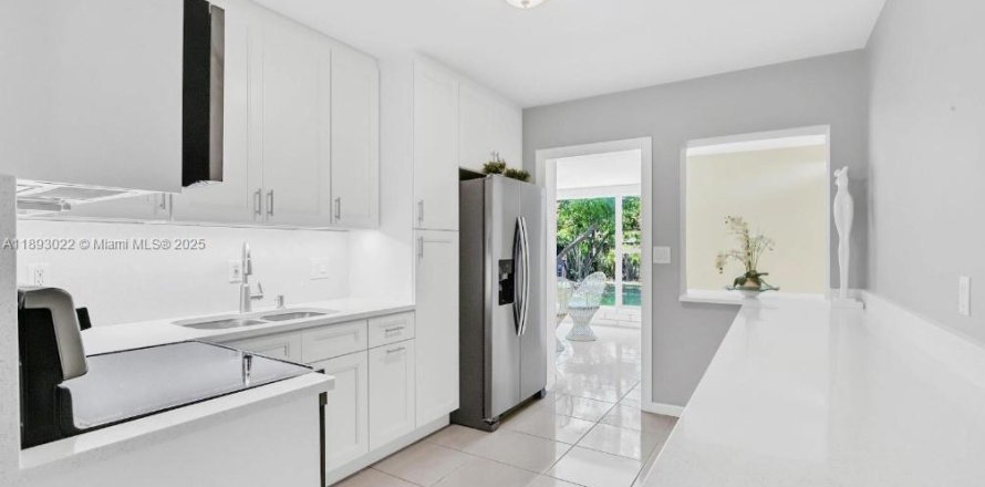 Casa en West Palm Beach, Florida 3 dormitorios, 140.38 m2 № 1945767