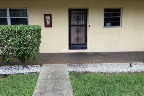 Condo in Sunrise, Florida, 2 bedrooms  № 2081802