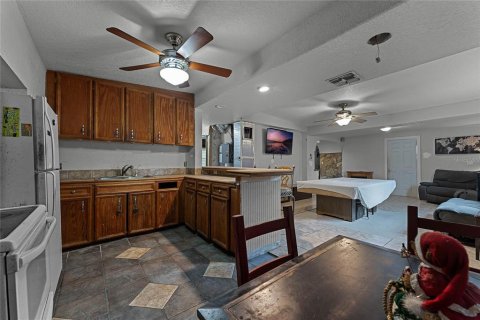 Casa en venta en Winter Park, Florida, 3 dormitorios, 125.98 m2 № 1771012 - foto 4