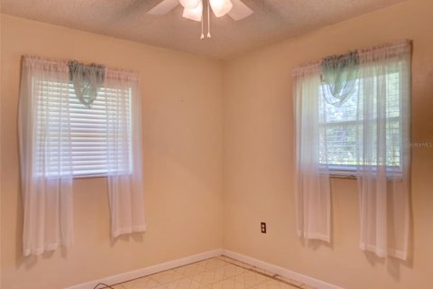 House in Bushnell, Florida 3 bedrooms, 185.06 sq.m. № 1720655 - photo 18