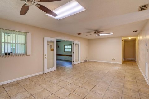House in Bushnell, Florida 3 bedrooms, 185.06 sq.m. № 1720655 - photo 9
