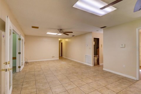 House in Bushnell, Florida 3 bedrooms, 185.06 sq.m. № 1720655 - photo 8