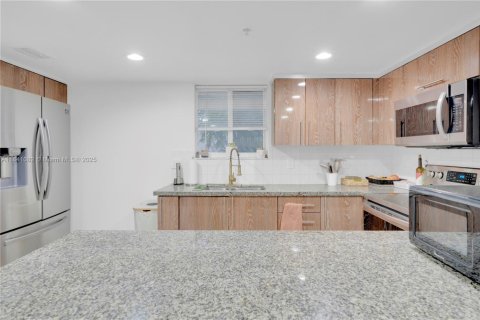 Condominio en venta en Miami, Florida, 2 dormitorios, 107.77 m2 № 1842724 - foto 11