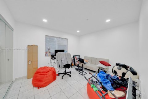 Condominio en venta en Miami, Florida, 2 dormitorios, 107.77 m2 № 1842724 - foto 21