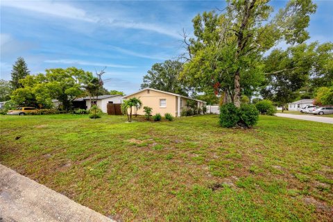 House in Saint Petersburg, Florida 3 bedrooms, 146.04 sq.m. № 2259543 - photo 30