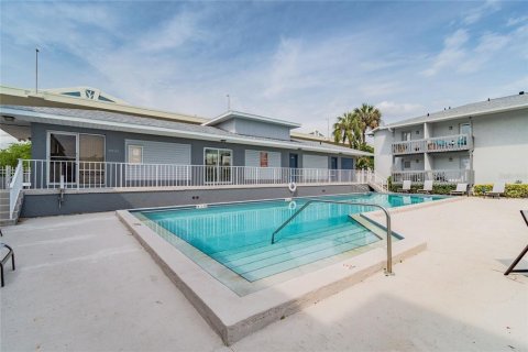 Apartamento en alquiler en Tampa, Florida, 2 dormitorios, 118.91 m2 № 2208278 - foto 3