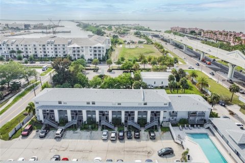 Apartment in Tampa, Florida 2 bedrooms, 118.91 sq.m. № 2208278