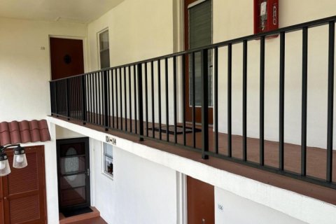 Copropriété à vendre à West Palm Beach, Floride: 2 chambres, 82.5 m2 № 1209277 - photo 1