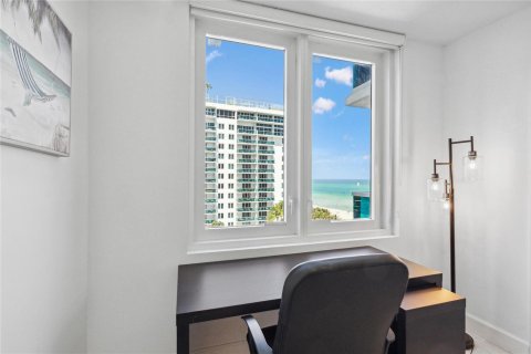 Condo in Miami Beach, Florida, 1 bedroom  № 2081502 - photo 9