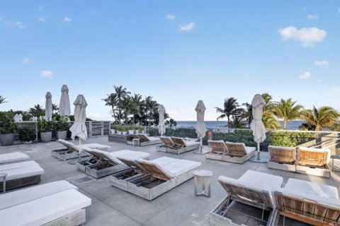 Condo in Miami Beach, Florida, 1 bedroom  № 2081502 - photo 3