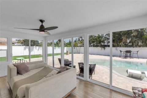 House in Bradenton, Florida 2 bedrooms, 119.66 sq.m. № 2237949 - photo 8