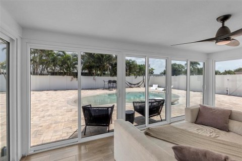 House in Bradenton, Florida 2 bedrooms, 119.66 sq.m. № 2237949 - photo 7