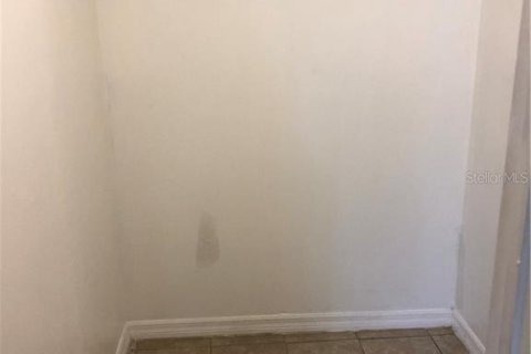 Adosado en alquiler en Davenport, Florida, 1 dormitorio, 175.31 m2 № 1585814 - foto 4