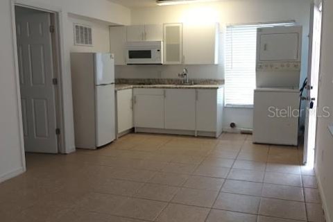 Adosado en alquiler en Davenport, Florida, 1 dormitorio, 175.31 m2 № 1585814 - foto 5
