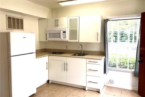 Adosado en alquiler en Davenport, Florida, 1 dormitorio, 175.31 m2 № 1585814 - foto 2