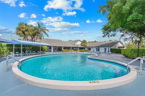 Copropriété à vendre à Margate, Floride: 2 chambres, 92.9 m2 № 1867096 - photo 26