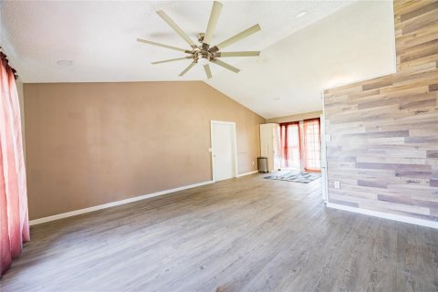 Villa ou maison à louer à New Port Richey, Floride: 2 chambres, 90.67 m2 № 2419019 - photo 6