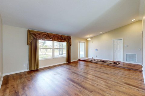 Casa en venta en Port St. Lucie, Florida, 3 dormitorios, 197.51 m2 № 2087487 - foto 9