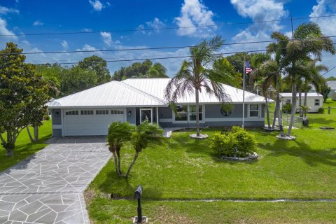 Villa ou maison à Port St. Lucie, Floride 3 chambres, 197.51 m2 № 2087487