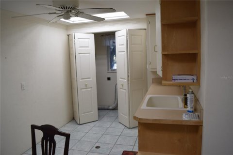 House in Melrose, Florida 3 bedrooms, 161.46 sq.m. № 2166343 - photo 24
