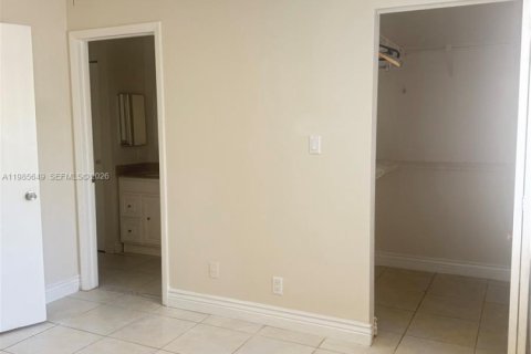 Снять в аренду кондоминиум в Майами, Флорида 2 спальни, 113.71м2, № 2047744 - фото 22