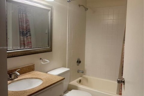 Снять в аренду кондоминиум в Майами, Флорида 2 спальни, 113.71м2, № 2047744 - фото 24