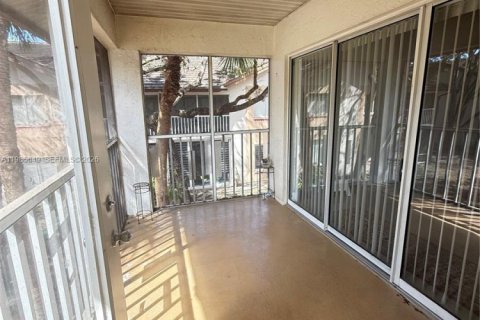 Снять в аренду кондоминиум в Майами, Флорида 2 спальни, 113.71м2, № 2047744 - фото 7