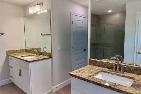 House in Rotonda, Florida 4 bedrooms, 210.42 sq.m. № 1636169 - photo 17