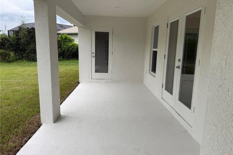 House in Rotonda, Florida 4 bedrooms, 210.42 sq.m. № 1636169 - photo 23